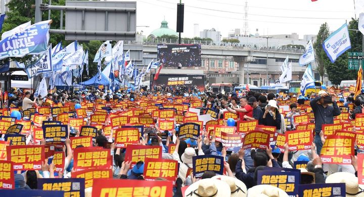 야당·시민사회 공동 ‘해병대원 특검법 거부 규탄 및 통과 촉구’ 범국민대회 참여 관련 사진 2